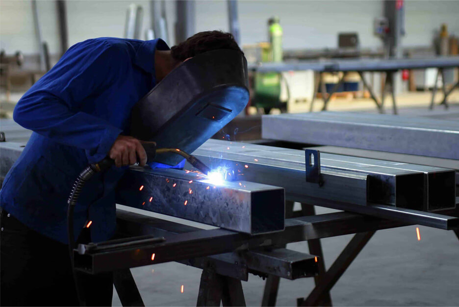 Welder on rectangular steel
